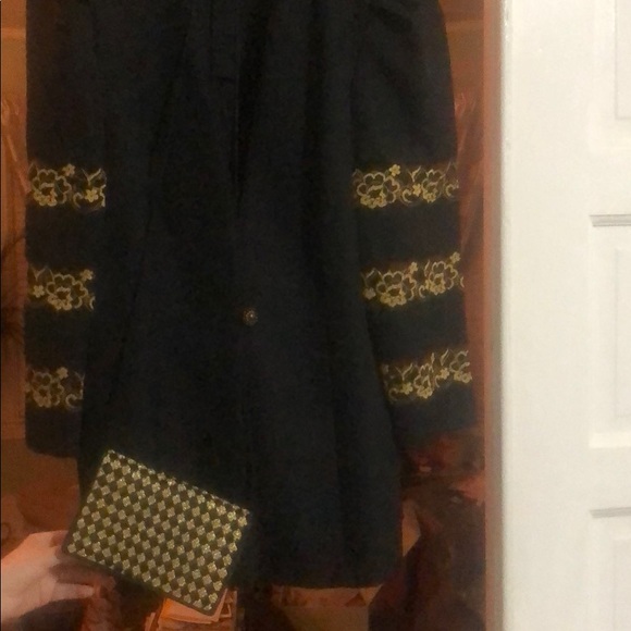 Jacket and matching purse , like new condition - Picture 6 of 9